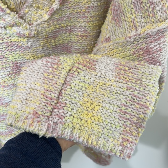 POL Chunky Knit V-Neck Oversized Distressed Sweater Size Large - Picture 10 of 16